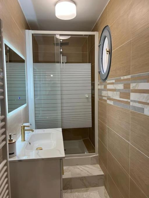 Beau Duplex Au Centre Ville. Mantes-la-Jolie Εξωτερικό φωτογραφία