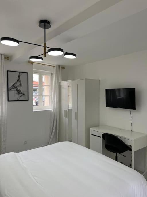 Beau Duplex Au Centre Ville. Mantes-la-Jolie Εξωτερικό φωτογραφία