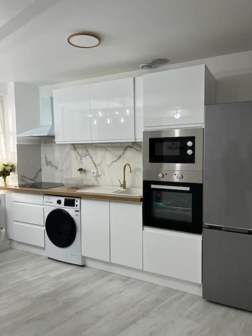 Beau Duplex Au Centre Ville. Mantes-la-Jolie Εξωτερικό φωτογραφία